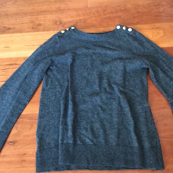 Gray loft sweater - Picture 1 of 3